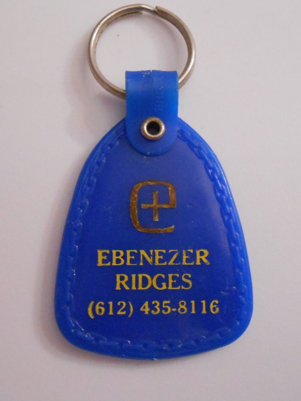 Vintage Advertising Keychain, Ebenezer Ridges, Minnesota, Blue/Gold, Accessories